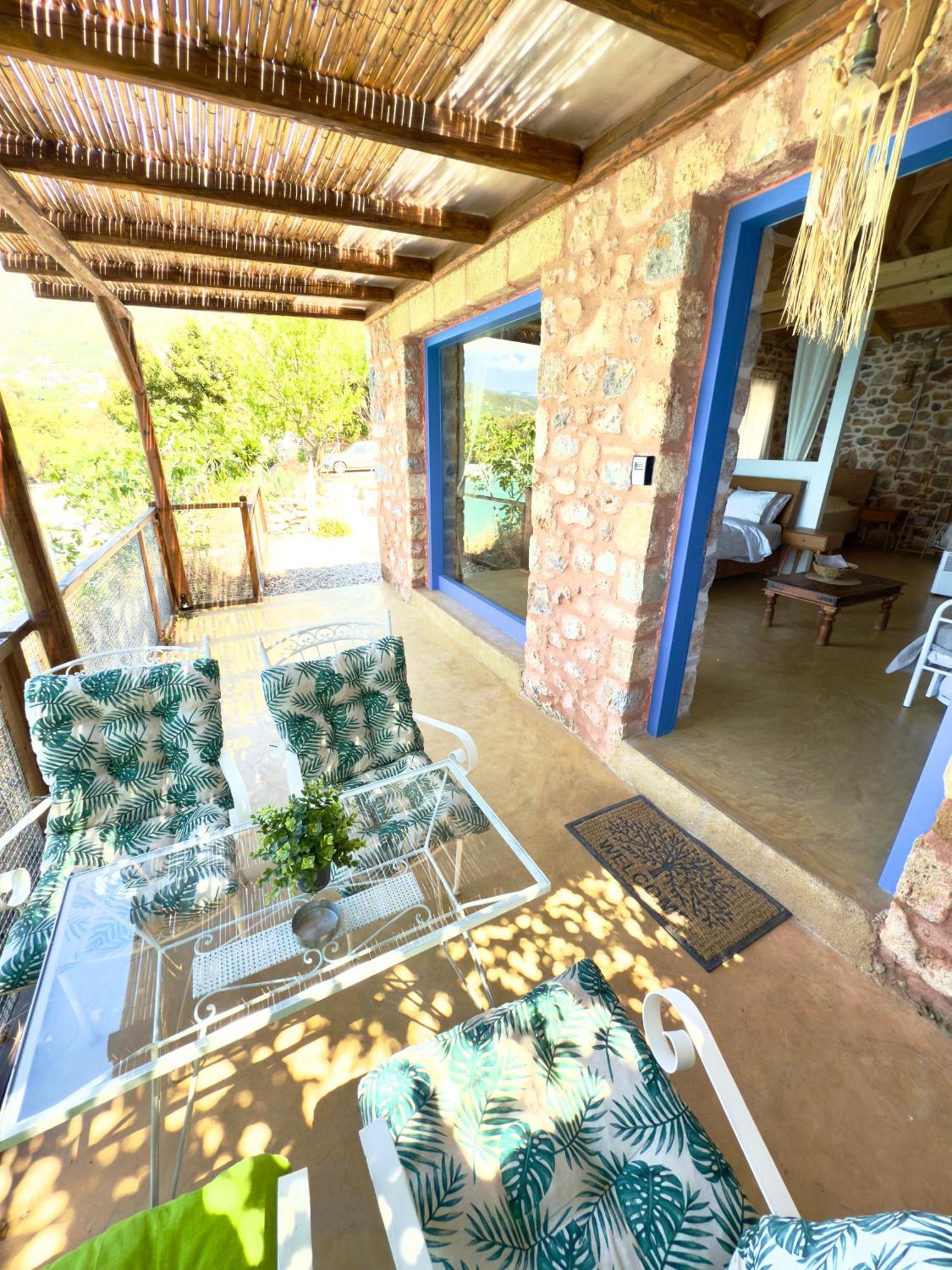 Rocksecret Edge Apartment Kalamata Exterior photo